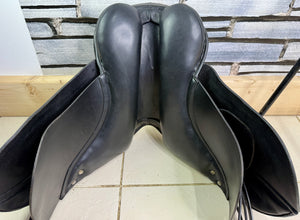 16 1/2” XXW Geoffrey Gibson English Cob GP Saddle - Black