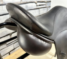 Load image into Gallery viewer, 17 1/2” Wide Symmonds Designer VSD/GP Saddle - Brown