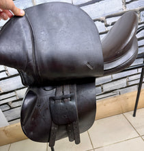 Load image into Gallery viewer, 17” Medium Prestige Appaloosa Hippos GP/Jump Saddle - Brown - All Purpose, XC etc