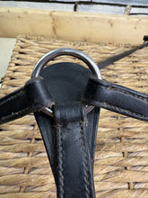 Load image into Gallery viewer, S/H Ascot Hunting Breastplate - Full - Black