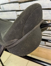 Load image into Gallery viewer, 17” Wide  HiLite Elite Cob Flexi GP Saddle - Black - Extra Wide