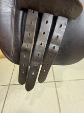 Load image into Gallery viewer, 17 1/2” Wide Ideal VSD/WH English Saddle - Brown - Working Hunter Cob - Part Suede