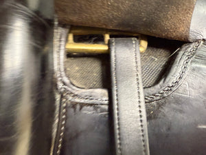 17 1/2” Wide Orthoflex Panel Saddle - Black