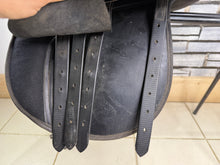 Load image into Gallery viewer, 16 1/2” Wide Thorowgood Maxam Cob GP Saddle - Black