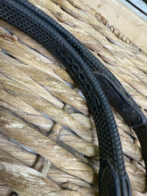 Load image into Gallery viewer, S/H Stubben Flexi Rubber Reins - Black - Full