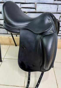 17” Medium Prestige Engelke D2 Dressage Saddle - Black