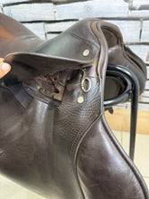 Load image into Gallery viewer, 17” XW Hamilton Balance GP Saddle - Brown - 4X Wide - Cob Hoop Tree