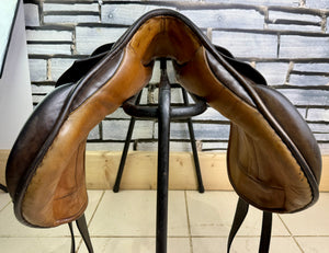 17” MW Black Country Vinici Monoflap Jump Saddle - Brown