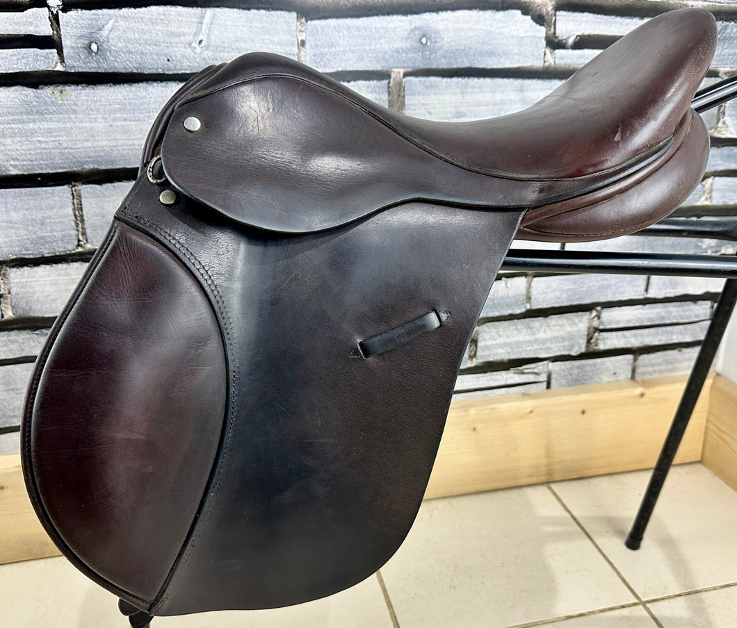 17” Wide Ideal Classic GP Saddle - Brown