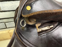 Load image into Gallery viewer, 17 1/2” MN Humphries &amp; Swain Holistic Saddlery GP/Jump Saddle - Brown