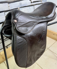 Load image into Gallery viewer, 16” MW Saddle Company Pony GP Saddle - Brown - Changeable Width on a Press
