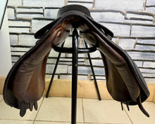Load image into Gallery viewer, 16” Wide Jeffries Falcon English Pony Saddle - Brown