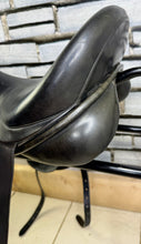 Load image into Gallery viewer, 17 1/2” Medium Ideal Suzannah Dressage Saddle - Black - Big Blocks, Deep Seat