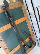 Load image into Gallery viewer, Sabre Hunting Breastplate -Brown- Full - English Leather - Top Quality