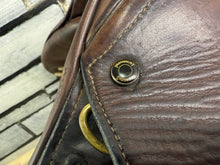 Load image into Gallery viewer, 17 1/2” Wide Paramount Monoflap Jump Saddle - Brown