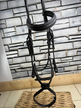 Load image into Gallery viewer, S/H English Sabre Cordoba Padded Grackle Bridle -Black- Cob