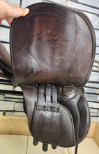 Load image into Gallery viewer, 16 1/2” XW/Changeable Gullet Shires Optimus Leather GP Saddle - Brown