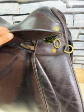 Load image into Gallery viewer, 17” Wide Farrington/Shires GP Saddle - Brown