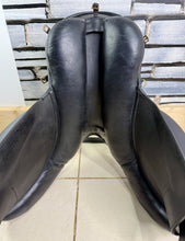 Load image into Gallery viewer, 17” Wide GZS Para/RDA/Learner Saddle - Black