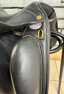 17 1/2” Wide Stride Free Elite Dressage Saddle - Black
