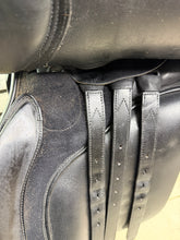 Load image into Gallery viewer, 16 1/2” MW/Changeable Gullet Bates Caprilli GP Saddle - Black - Adult Size Flap - with Cair