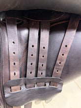 Load image into Gallery viewer, 17 1/2” Wide Paul Jones Working Hunter Saddle -Brown- Suede Seat &amp; Knees