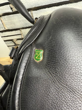 Load image into Gallery viewer, 17” Wide GZS Para/RDA/Learner Saddle - Black