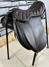 Load image into Gallery viewer, 17” Wide Ideal/WRSC Le Trek/Enduro Saddle - Brown