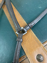 Load image into Gallery viewer, Sabre Drop Noseband - Brown - Full - Traditional English Leather