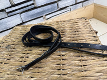 Load image into Gallery viewer, S/H Teens Stirrup Leathers -48”- Black