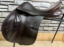 Load image into Gallery viewer, 17 1/2” MW Albion Kontrol Jump Saddle - Brown - Super Secure Big Blocks