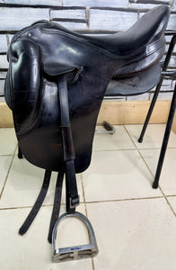 17 1/2” Wide Orthoflex Panel Saddle - Black