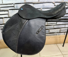 Load image into Gallery viewer, 18” Medium Thorowgood Teqnic K&amp;M Jump Saddle - Black