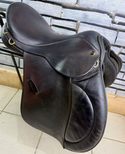 Load image into Gallery viewer, 17” MW Farrington/Derby House GP Saddle - Brown