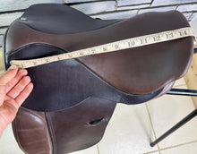 Load image into Gallery viewer, 15” XW English Hoop Tree WH Pony  Show Saddle - Brown