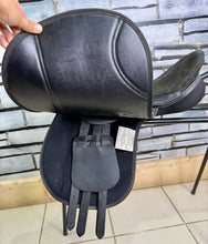 Load image into Gallery viewer, 16 1/2” Wide Eclipse Suede &amp; Synthetic GP Saddle - Black