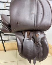 Load image into Gallery viewer, 17 1/2” XW/WW Symmonds Designer GP Saddle - Brown