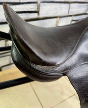 Load image into Gallery viewer, 15” Wide Chase English Pony GP Saddle - Brown - Deep Seat