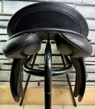 Load image into Gallery viewer, 17 1/2” XW Jeffries Falcon Hawk Event Cob GP Saddle - Black