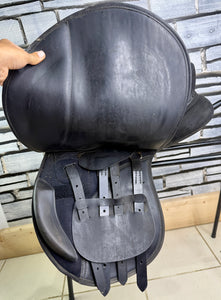17 1/2” XW Thorowgood Griffin Standard GP Saddle - Black