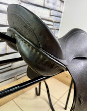 Load image into Gallery viewer, 17” Medium Albion Lux Dressage Saddle - Brown