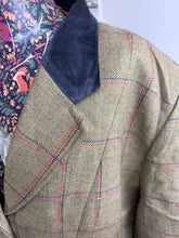 Load image into Gallery viewer, Equetech Launton Deluxe Ladies Tweed Riding Show Jacket -Green- Size 50/XXL/UK 20-22
