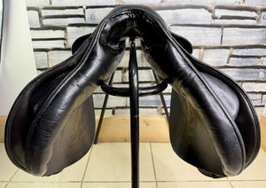 17 1/2” Medium Lemetex ‘The Stylist’ Jump Saddle - Black