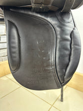 Load image into Gallery viewer, 16 1/2” Wide Kings Saddlery Show/WH Saddle - Brown
