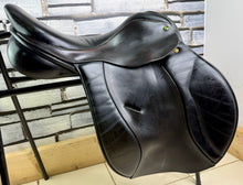 Load image into Gallery viewer, 17 1/2” MW Ideal 1550 GPD/VSD Saddle - Black