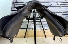 Load image into Gallery viewer, 17” Wide-XW/Changeable Gullet Thorowgood Cob GP Saddle-Black