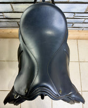 Load image into Gallery viewer, 17” MW-Wide Symmonds Cambridge GP Saddle - Black - Flat Tree - Suit a Connie or Cob