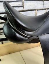 Load image into Gallery viewer, 17 1/2” XW Ryder Cambridge Multi Purpose GP Saddle - Black