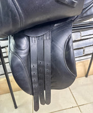 Load image into Gallery viewer, 16” Wide M&amp;J Saddlery English GP Pony Saddle - Black