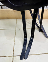 Load image into Gallery viewer, 17” Medium - MW Equipe Synergy Monoflap Jump Saddle - Black